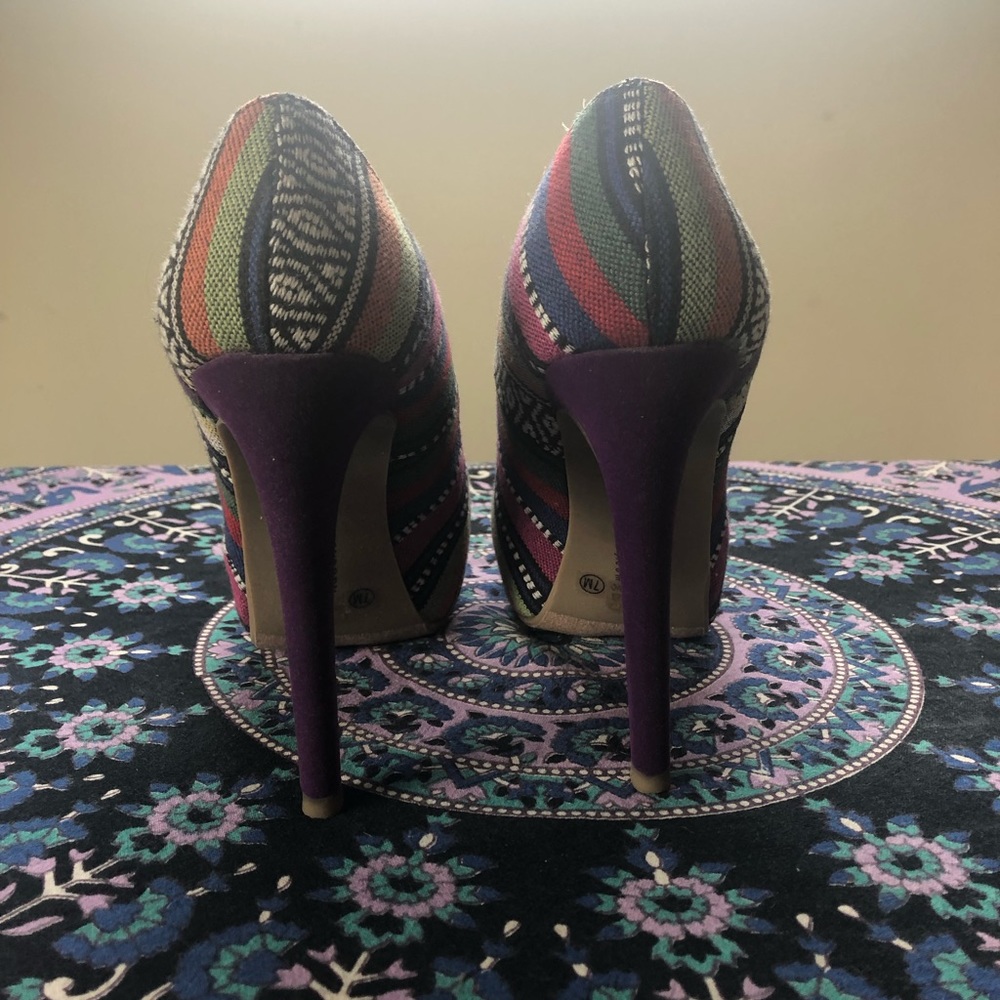 Multicolor Pumps - Picture 3 of 3